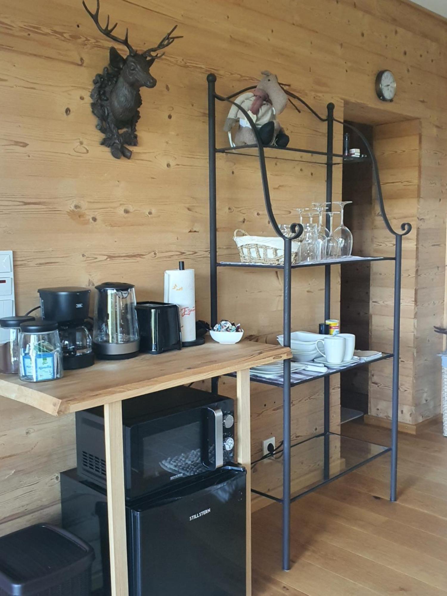 River Mosel Holiday Homes, Meerfeld Studio With A Lake View Екстериор снимка
