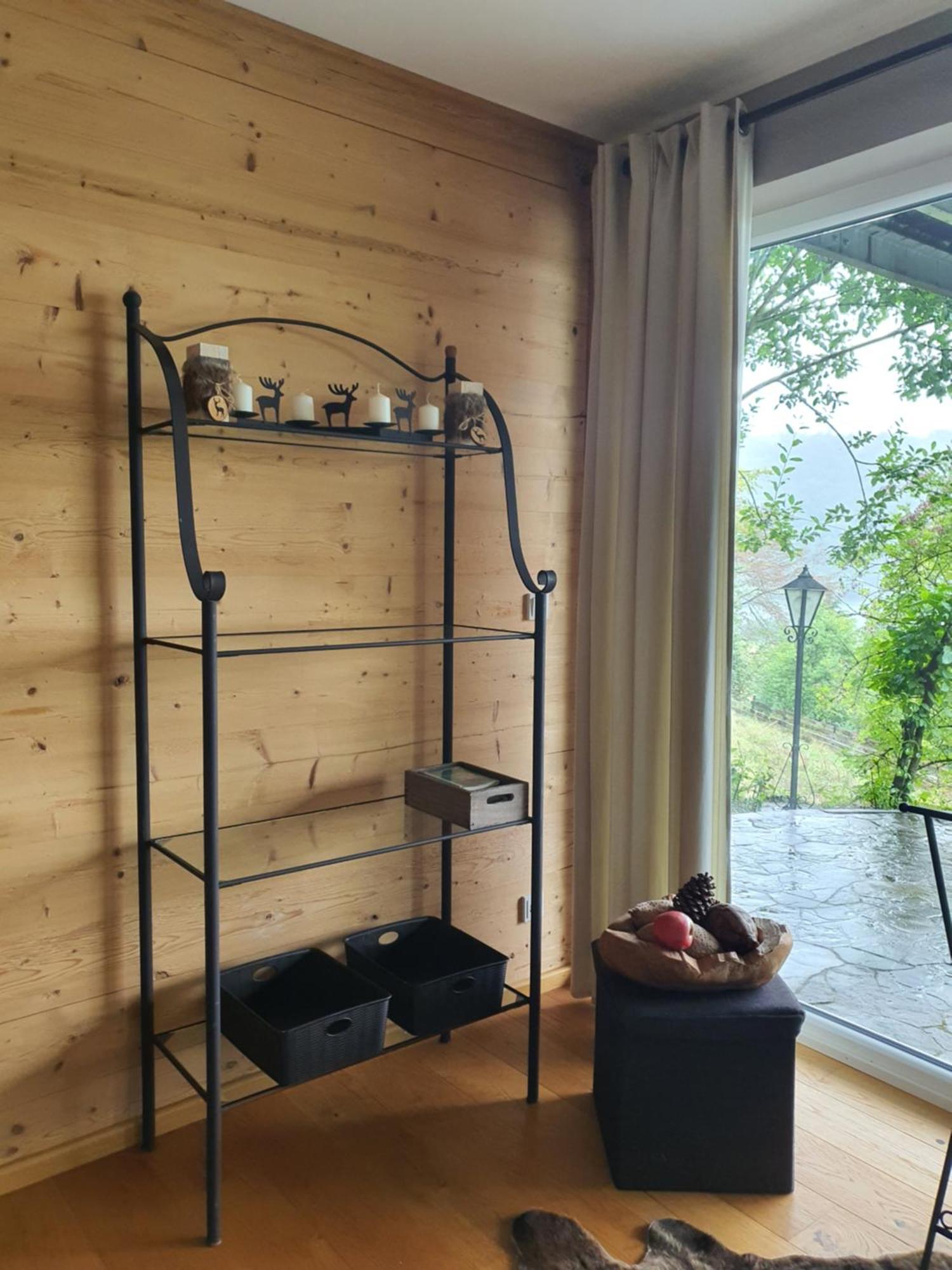 River Mosel Holiday Homes, Meerfeld Studio With A Lake View Екстериор снимка